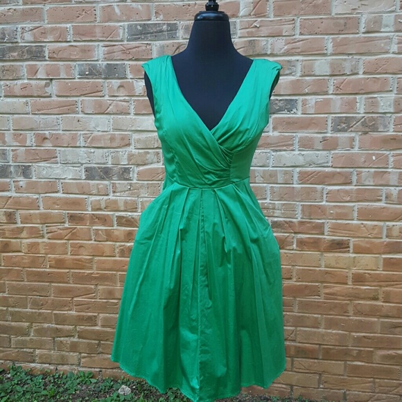 Jessica Simpson. Kelly Green. Hourglass Dress