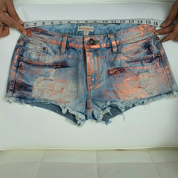Metallic denim shorts  NWOT - Picture 3 of 4