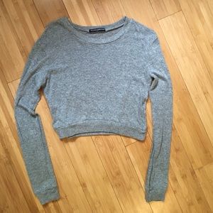 🐼2 for 20🐼 Cropped Brandy Melville sweater