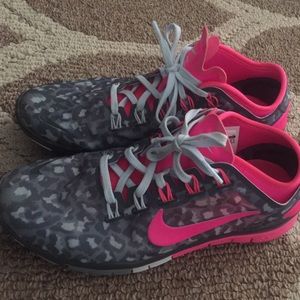 6.5 Nike cheetah running shoes
