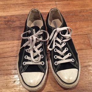 Black converse