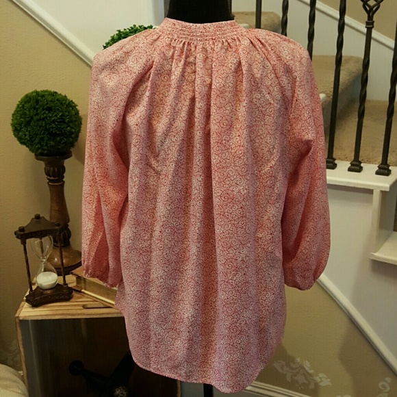 Top - Picture 2 of 3