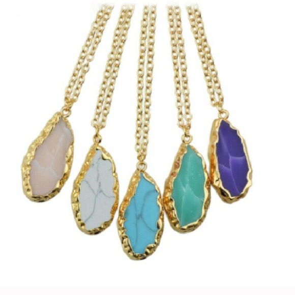 Turquoise/Gold Necklace - Picture 4 of 4