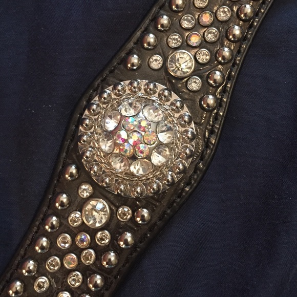 Bracelets - Picture 2 of 2