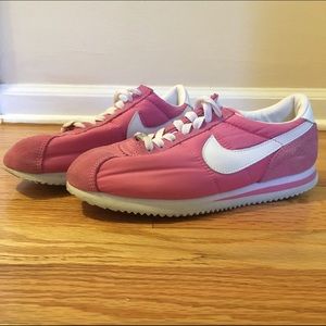 Vintage Nike Cortez sneakers (pink)