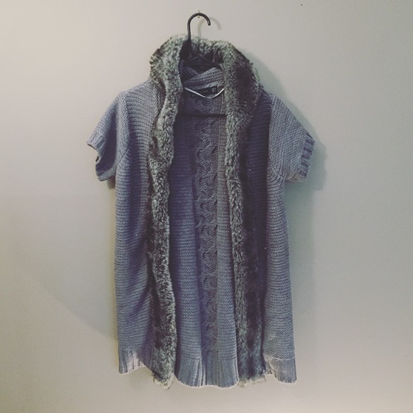 Zara Sweaters Gray Faux Fur Cable Knit Sweater Vest Poshmark