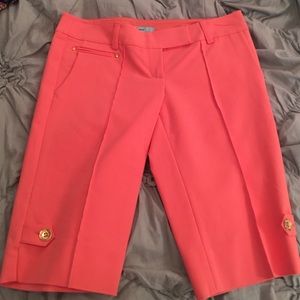 Guess Bermuda Shorts Size 6 Never worn