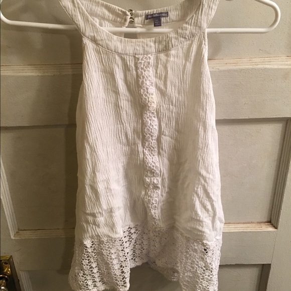 White around the neck shirt. Medium - Picture 1 of 2