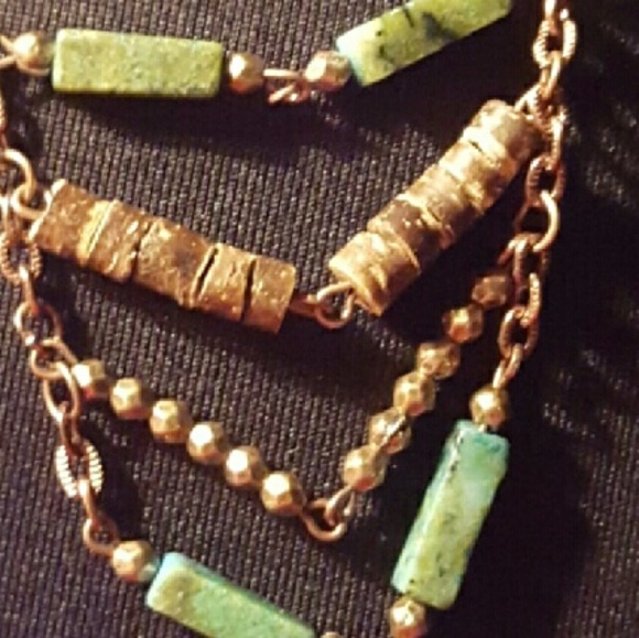 Green Chevron Necklace - Picture 3 of 3