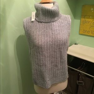 Banana Republic sweater vest. NWT