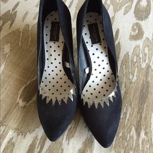 Super retro looking Kate young target heels!