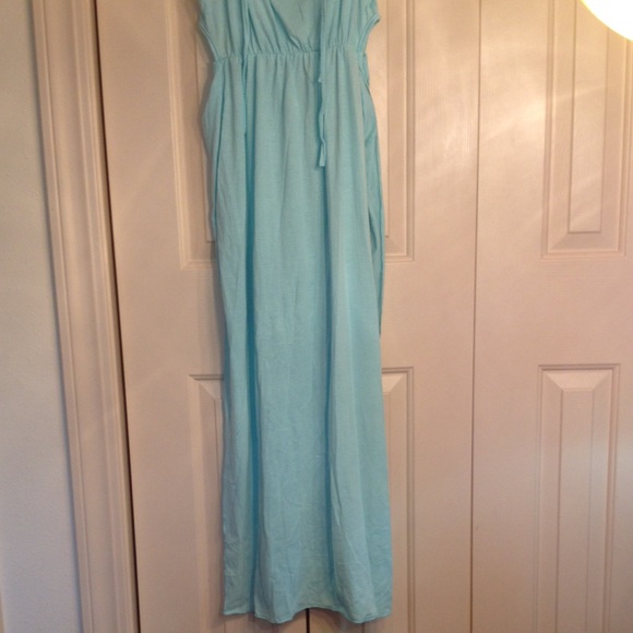 Flowy Swimsuit Coverup - Picture 2 of 3