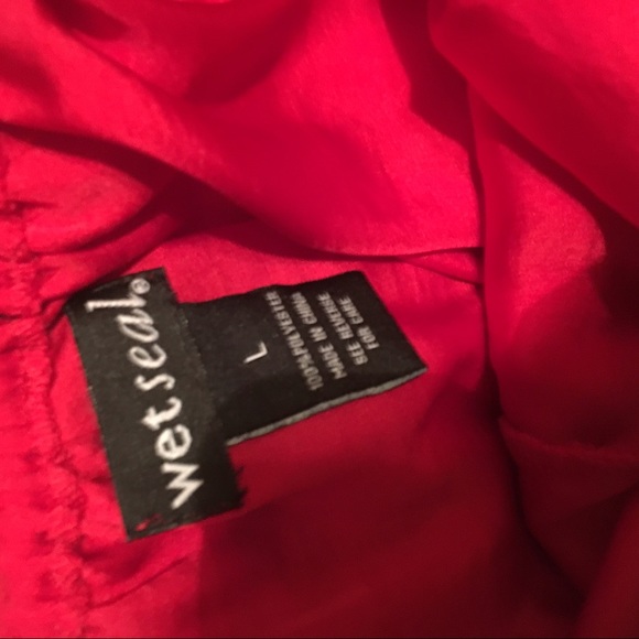 Sold in bundle Pretty Red Top - Picture 3 of 3