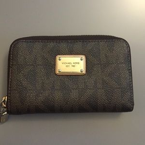 Michael Kors wallet