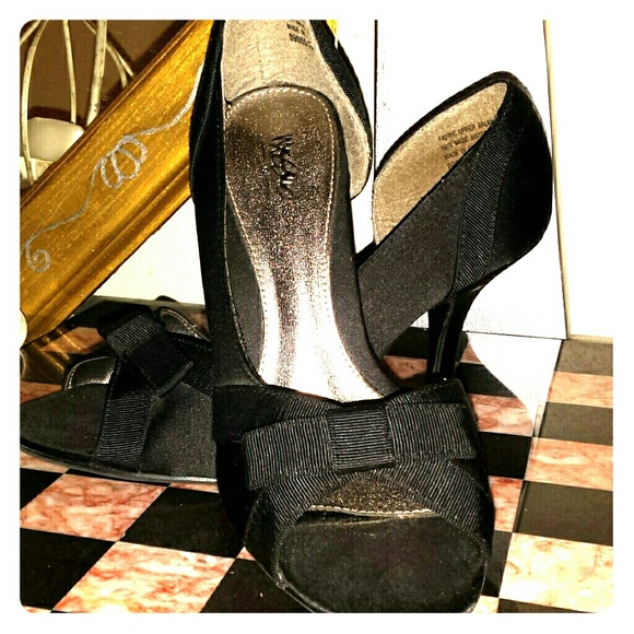 *sold* Black satin open toe heels