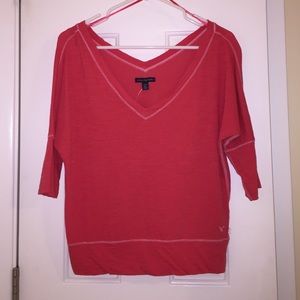 NWOT - American Eagle v-neck. 3/4 sleeve.