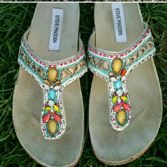 Steve Madden beautiful beaded Sandal Fits 8 Fiesta - Picture 3 of 4