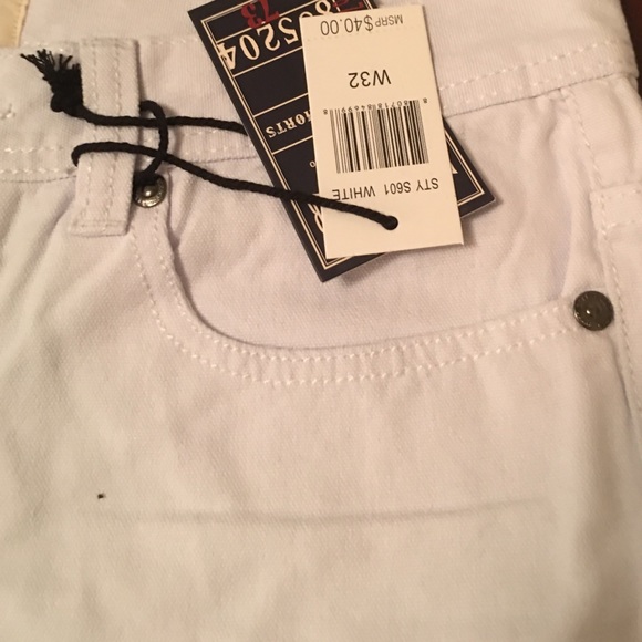 Shorts - Picture 3 of 3