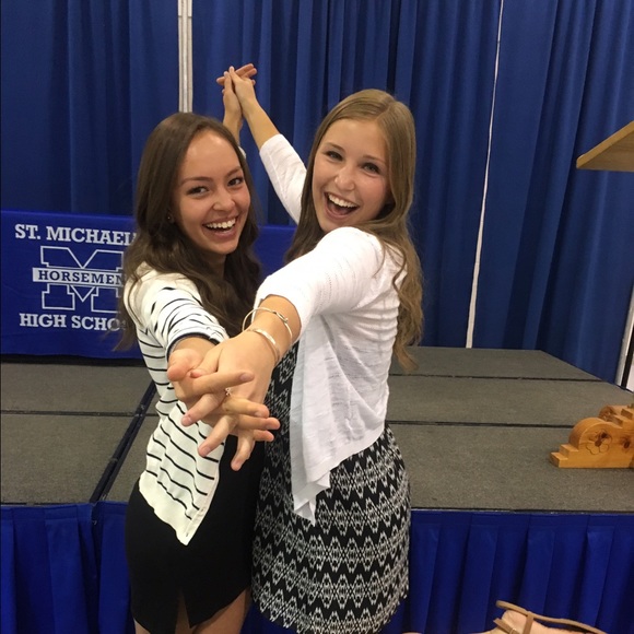 Meet your Posher, Kylee - Picture 1 of 1