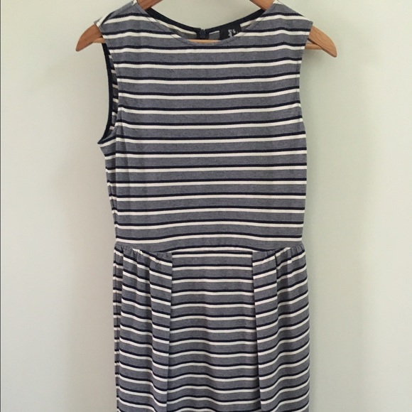 Karen Walker Dresses & Skirts - Karen Walker for Anthropologie Summer Tulip Dress Karen Walker Dresses & Skirts - Karen Walker for Anthropologie Summer Tulip Dress