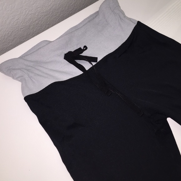 Black leggings