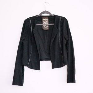 Cropped black jacket