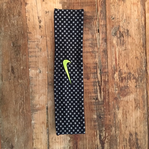 Nike headband