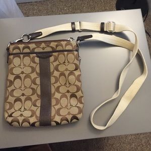 LIKE BRAND NEW Coach crossbody