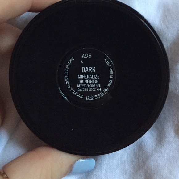 MAC bronzer - Picture 3 of 3