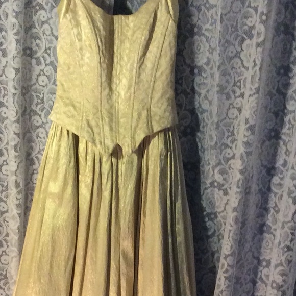 Vtg Jessica Mclintlock Golden halter gown