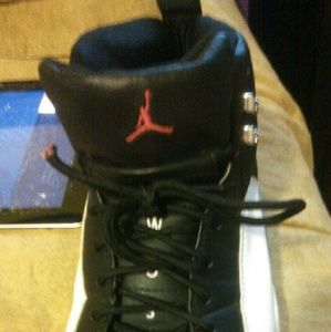 Jordan playoff 12s 2012 release