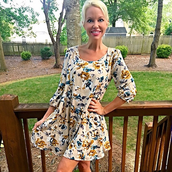 Stunning floral longer length dress! ONE LEFT! - Picture 2 of 3