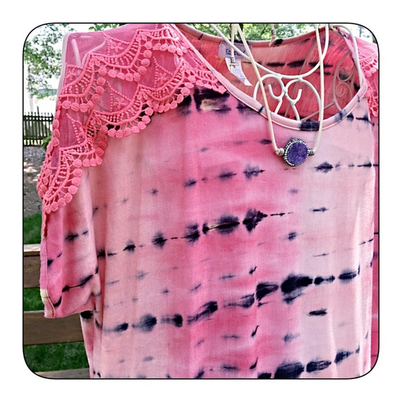 pink/navy plus size tie dye top! - Picture 2 of 4