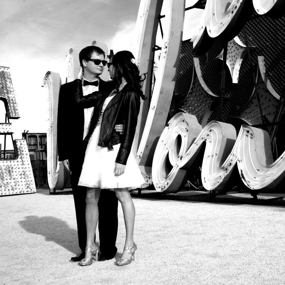 Meet your Posher, Trisha ❤️ - Picture 3 of 8