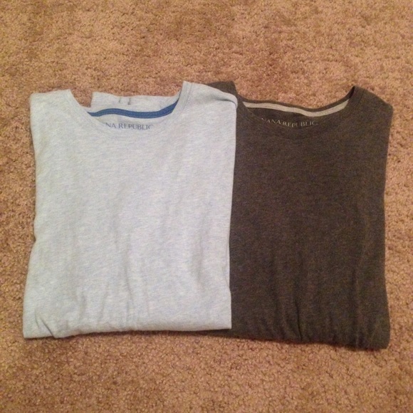 Men's Banana Republic soft wash t shirts. Small