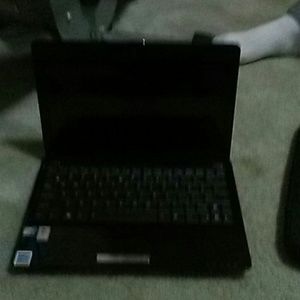 Asus. Small compact notebook