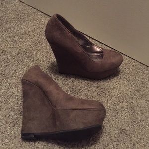 Mossimo brown wedges