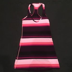 Lululemon tank!