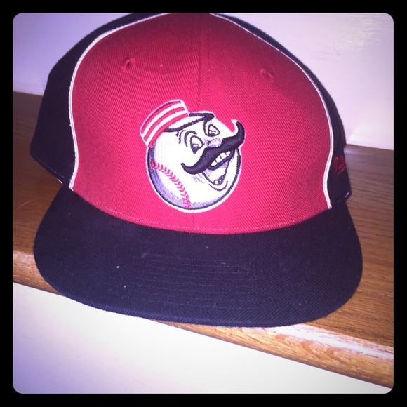 Mitchell and Ness Cincinnati Reds MLB Fitted Hat