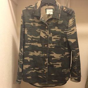 Forever 21 Camouflage military jacket