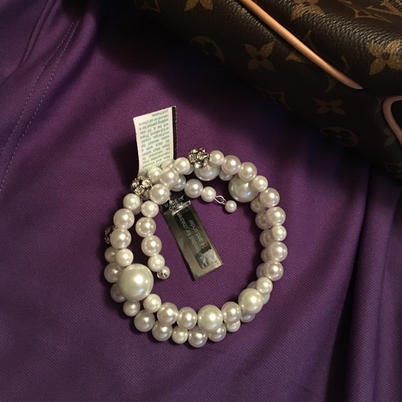 Necklace or bracelet