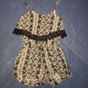Delias XS romper