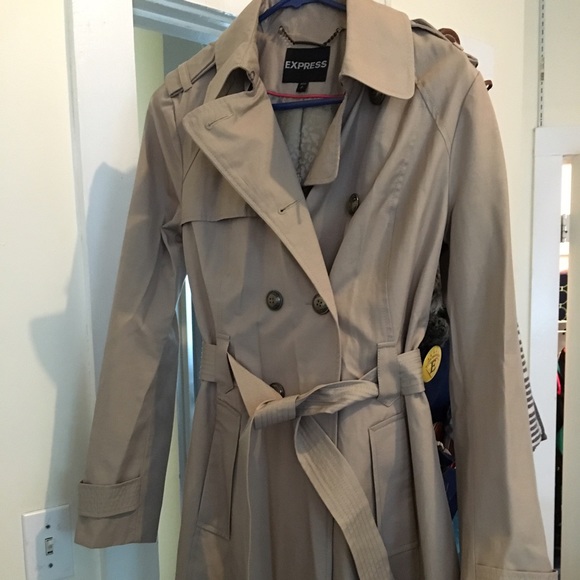 Express Beige Trenchcoat, NEW without tags, size 2
