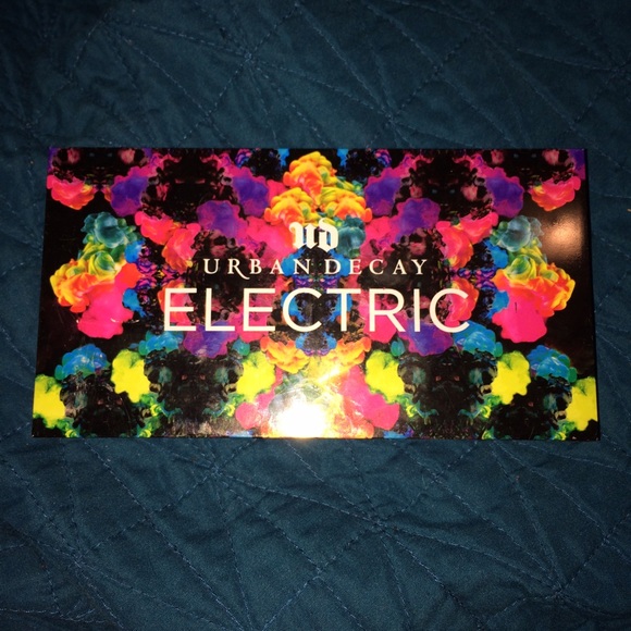 Urban Decay Electric Palette