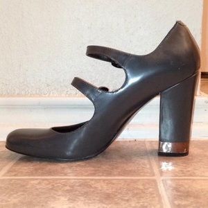 Sz 6.5 Nine West Cascada pumps.