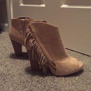 Qupid fringe heels