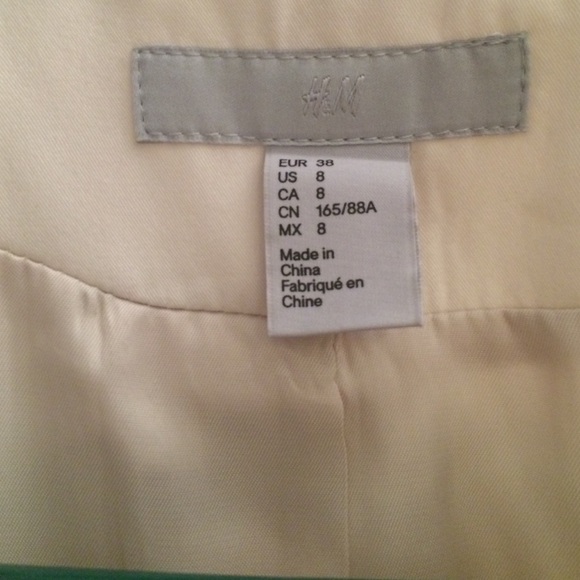 Cream blazer - Picture 2 of 2
