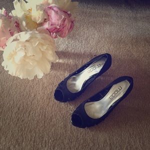 Black peep toe heels
