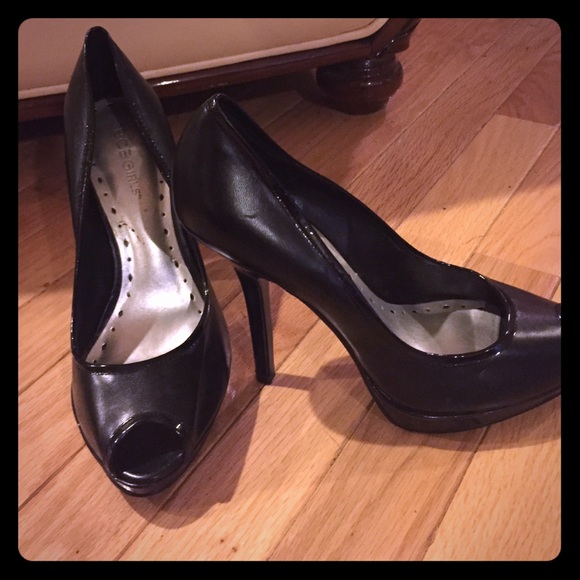 BCBG Girls black open toe heels