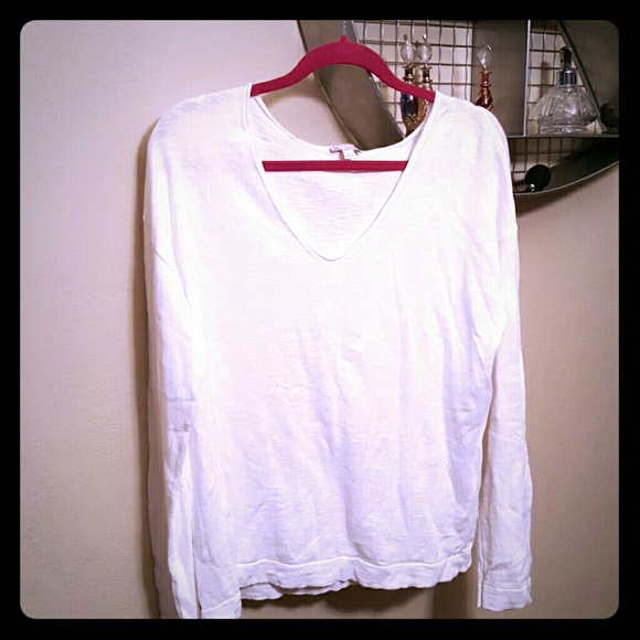 Lightweight sweater